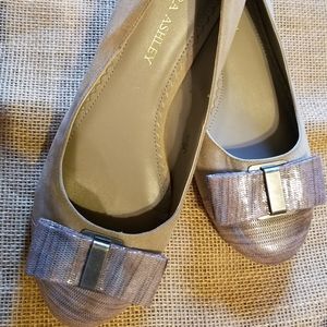 Laura Ashley ballet flats, sz 7.5
